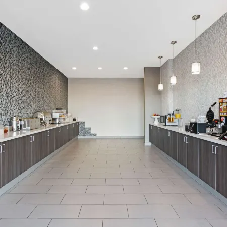 La Quinta Inn & Suites by Wyndham Sweetwater East