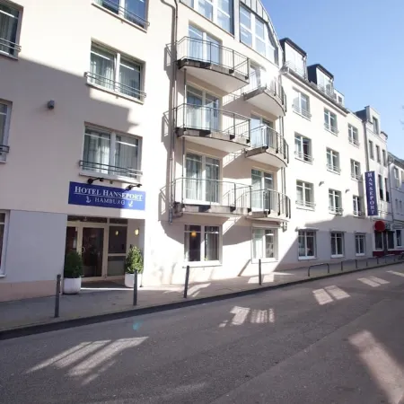 Hotel Hanseport Hamburg Отели рядом с достопримечательностью «Театр Шмидта»