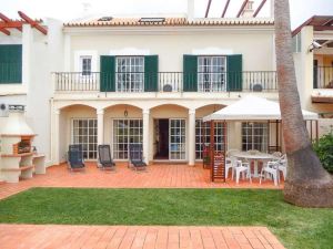 Villa Amendoeiras (Al)