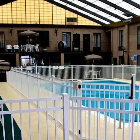 Gold Vault Inn