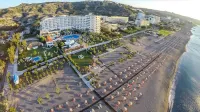 Pegasos Deluxe Beach Hotel Hotels in Каллітея