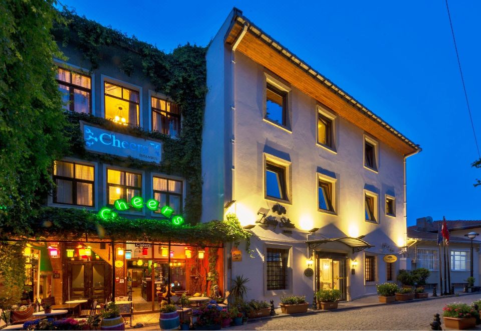 hotel overview picture