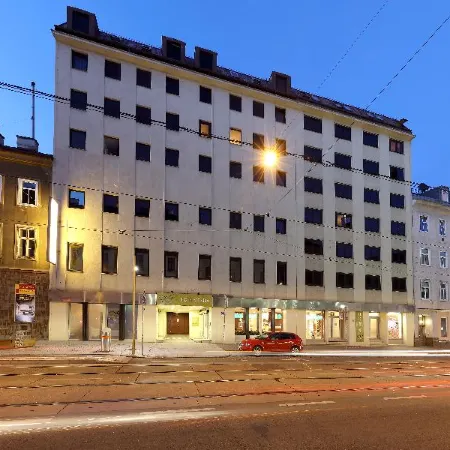 Exe Vienna Отели рядом с достопримечательностью «09. Альзергрюнд»
