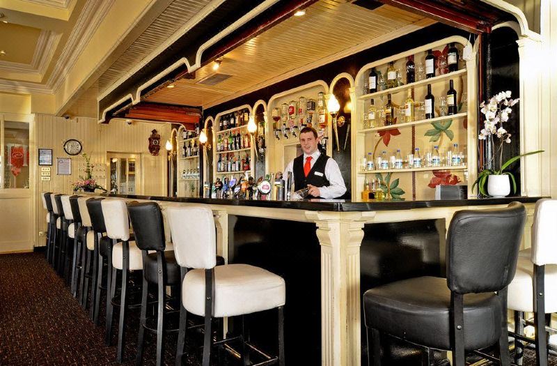 Flannery's Hotel photo 3
