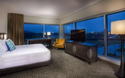 THE SOUTHLAKE HOTEL