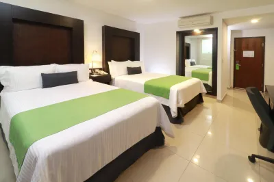 Wyndham Garden Guadalajara Acueducto Hotels in Guadalajara