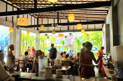 レストラン カタラッキー ヴィラ&プールアクセス プーケットの写真