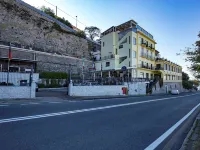 La Panoramica Hotel Hotels near Stadio Romeo Menti