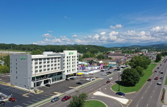 Holiday Inn & Suites PIGEON FORGE CONVENTION CENTER by IHG