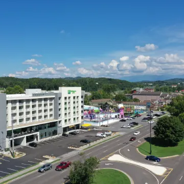 Holiday Inn & Suites PIGEON FORGE CONVENTION CENTER by IHG