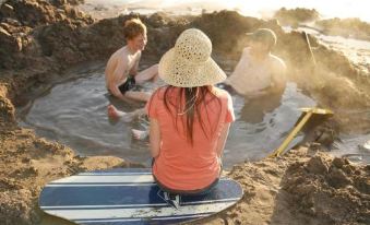 Hot Water Beach Cottage