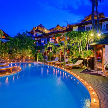 The Hotel by the Red Canal