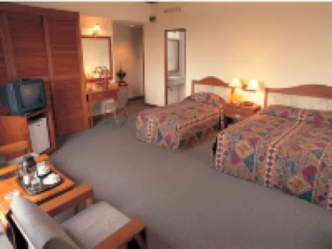 Yuzana Hotel Hotels in Kamayut