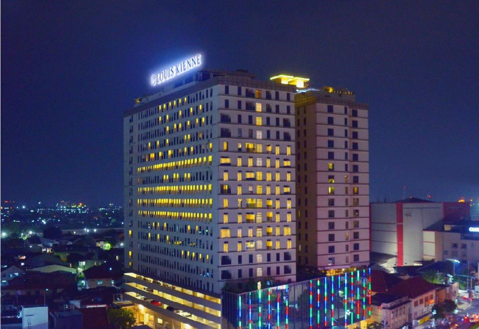 Louis Kienne Pemuda SemarangOver view