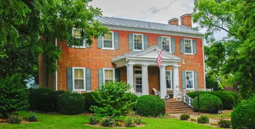 Cave Hill Farm Bed & Breakfast Hotels in McGaheysville