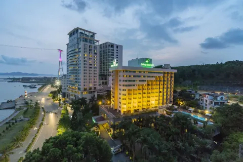 Halong Plaza Hotel