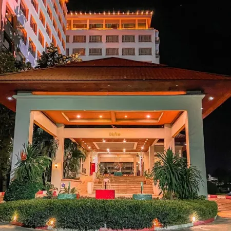 K Park Grand Hotel