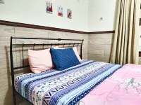 Homey Guesthouse Near SBY Zoo Syariah Hotels in Wonokromo