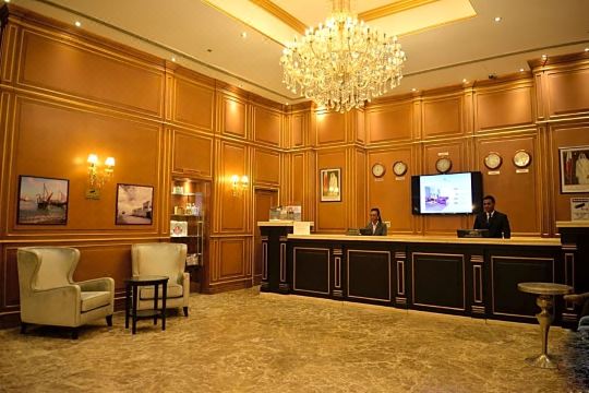 Premium Strato Hotel