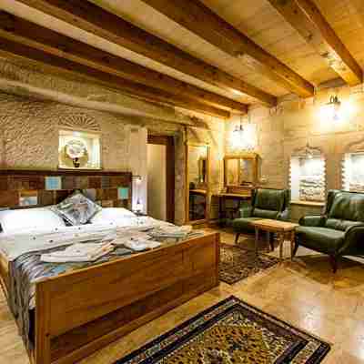 Charming Cave Hotel Rooms