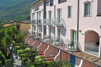 Hotel Ristorante Borgo la Tana Hotels in Castelluccio Superiore