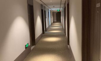 HanTing Hotel (Xi'an Yongxingfang Changlemen Subway Station)