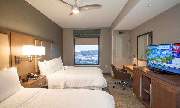 Hampton Inn & Suites St. Paul Downtown
