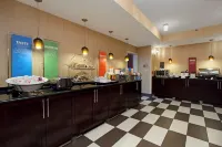 哥倫布國際機場希爾頓歡朋飯店 - 早餐