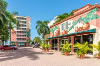 Casa Playa Beach Resort