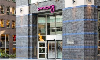 Moxy the Hague