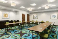 Hampton Inn Fairmont