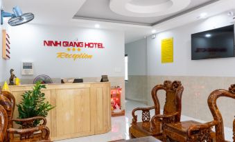 Ninh Giang Hotel