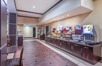 Holiday Inn Express & Suites Beaumont NW Parkdale Mall by IHG - 朝食