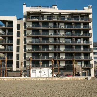 Apartamentos Fuengirola Playa Hotels near Carvajal Beach