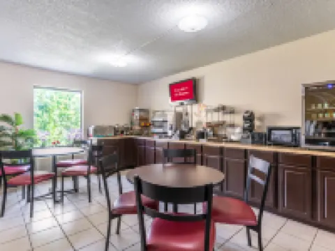 Red Roof Inn Hardeeville Hotels in Jasper County