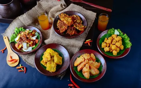 Luxpoint Hotel Surabaya Отели в г. Gubeng