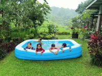 Villa Lembah Ciparay - Clean, Cozy, Family Friendly, with Paddyfield View. Hotels in Pamijahan