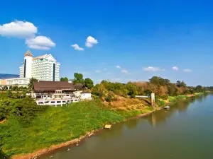 Champasak Grand Hotel