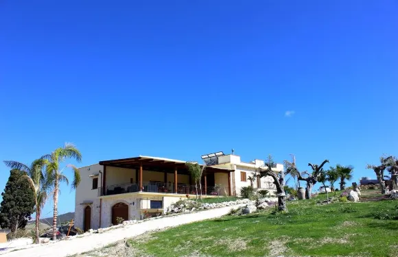 酒神之家農莊酒店