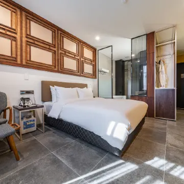 Hotel RU136 Отели рядом с достопримечательностью «Храм Чинванса»