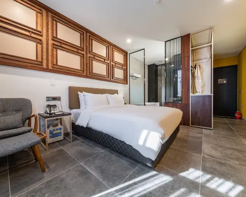 Hotel RU136 Hotels near Gupabal Station