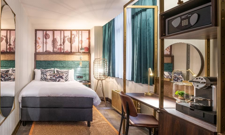 4. 호텔 인디고 브..