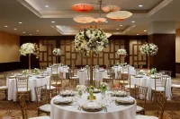 Embassy Suites by Hilton Los Angeles Glendale Hotels in Glendale