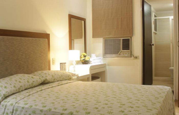 Ridgecrest Gardens Hotel