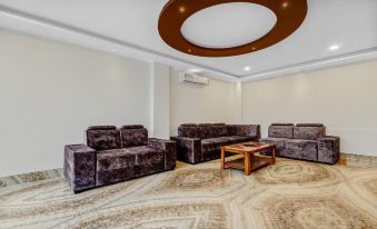 Treebo Hotel Mobi VIP Airport