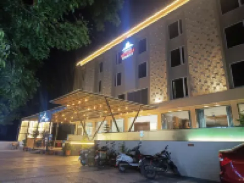 Hotel Ruturaj Regency Hotels in Dhule