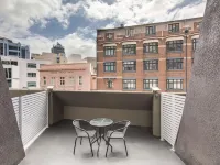 Central Studio Hotel Sydney Hotels near Green Square