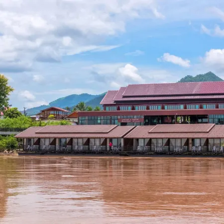 Riverside Chiangkhan Resort