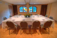 Banff Caribou Lodge and Spa