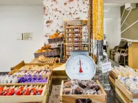 Kyriad Chambery Centre - Curial Hotel a Montmelian